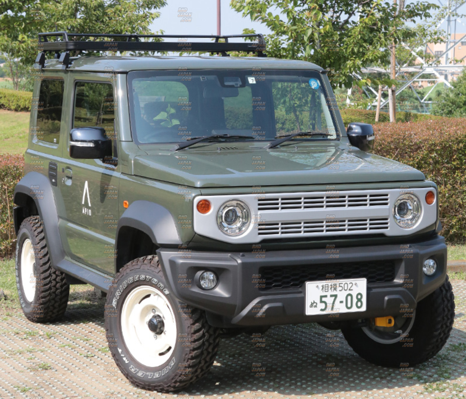 APIO Vintage Iron Front Grill Silver - Jimny JB64 Jimny Sierra